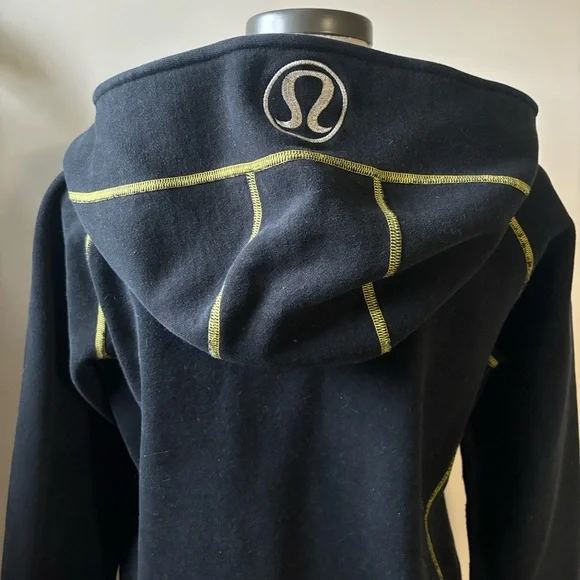 LULULEMON rare Germany cheer scuba hoodie - Picture 4 of 8